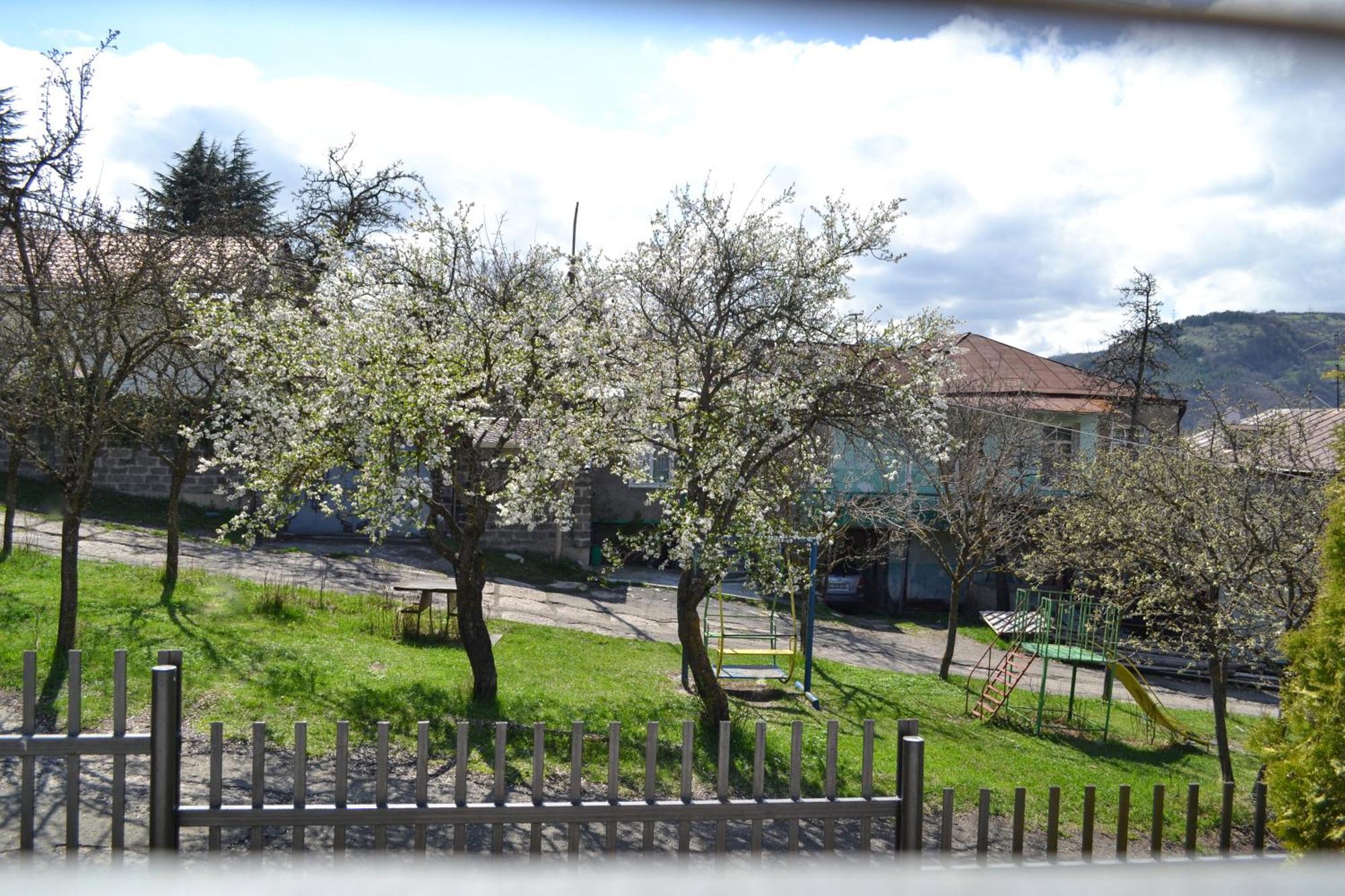 Sunny Lodge Dilijan Eksteriør bilde